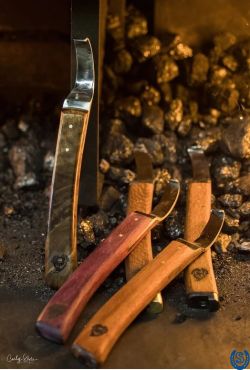 Yukon Hoof Knife Straight Blade